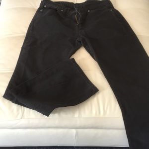 Levi’s black jeans